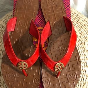 Tory Burch Thora Flat Sandal - Size 8